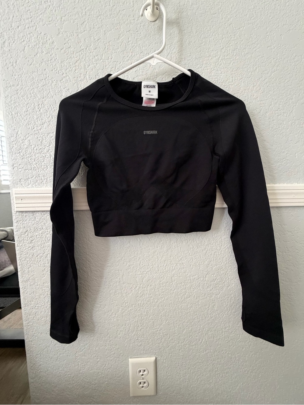 Gymshark Black Long Sleeve Cropped Workout Top